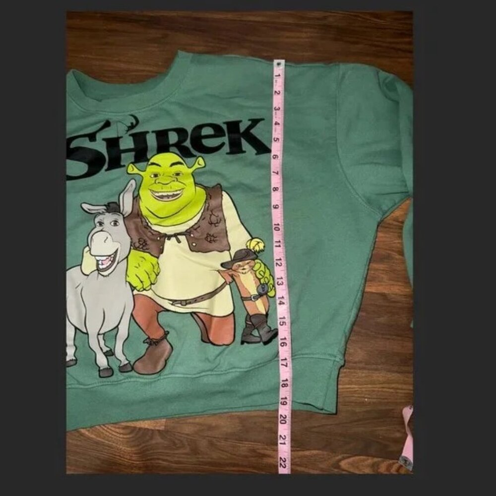 Like New DreamWorks Shrek Donkey & Puss in Boots Cropped Sweatshirt Small - Picture 4 of 8
